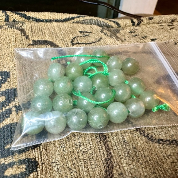 Adventurine gemstone beads. - Picture 4 of 6